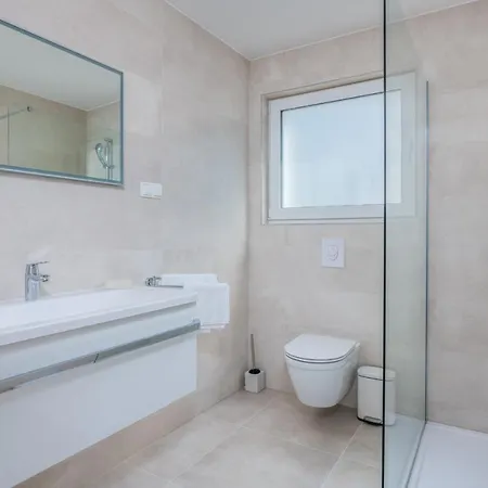 Apartments Elle Luxury Vantacici Malinska Exterior photo