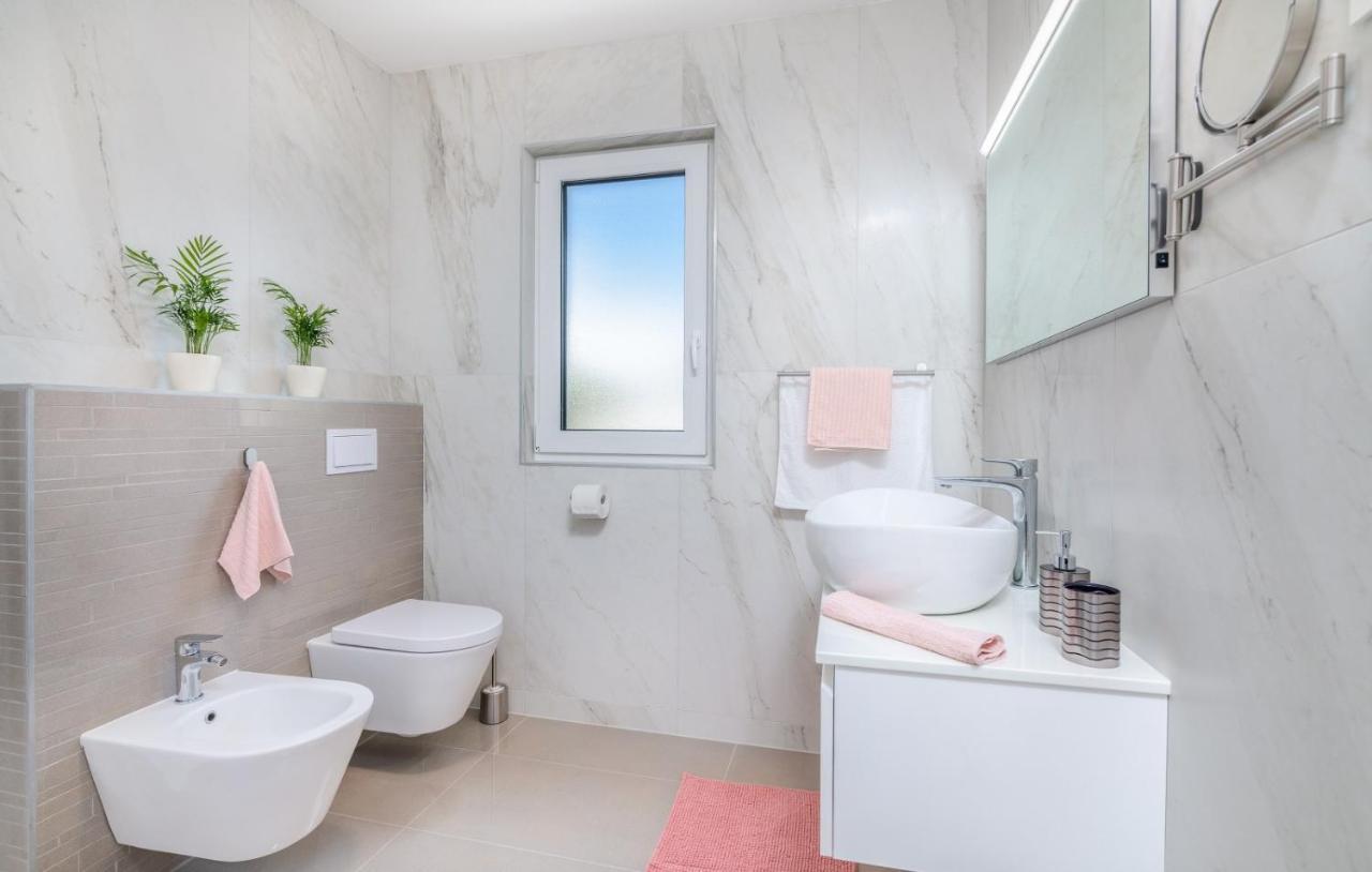 Apartment Elle Luxury Vantacici *