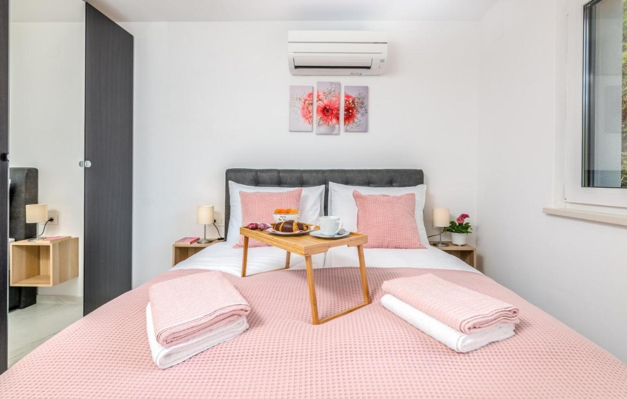 Apartment Elle Luxury Vantacici *