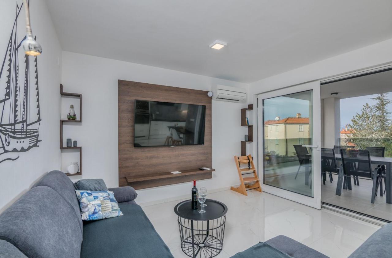 Elle Luxury Vantacici Apartment *