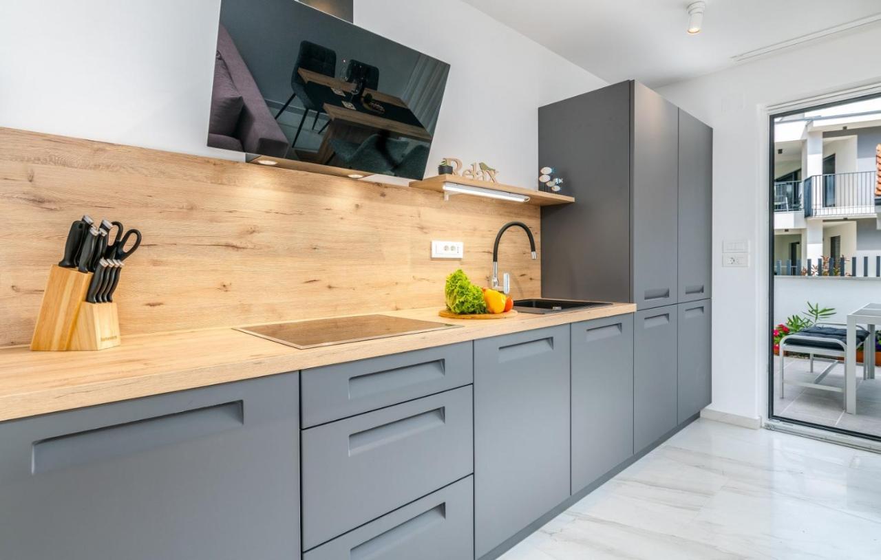 Elle Luxury Vantacici Apartment