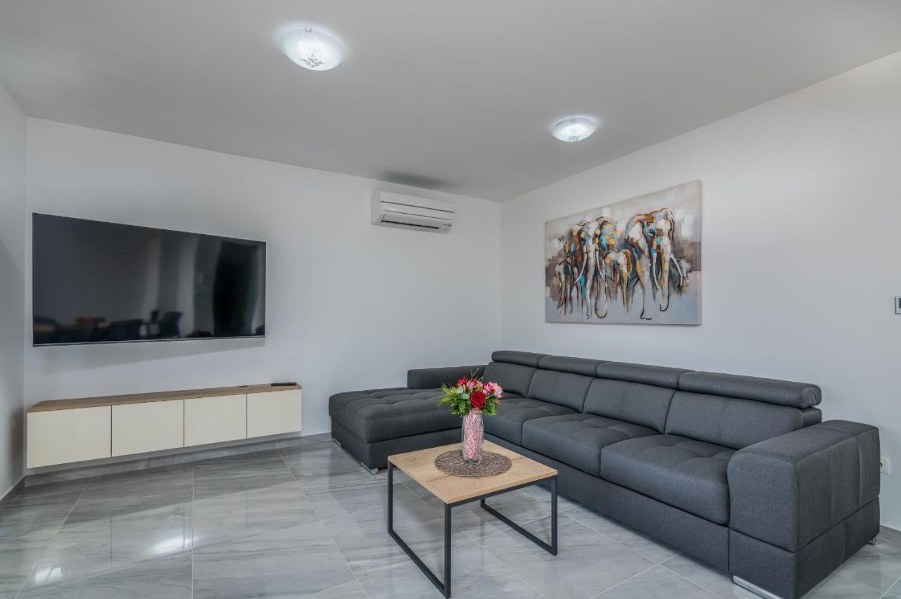 Apartment Elle Luxury Vantacici *