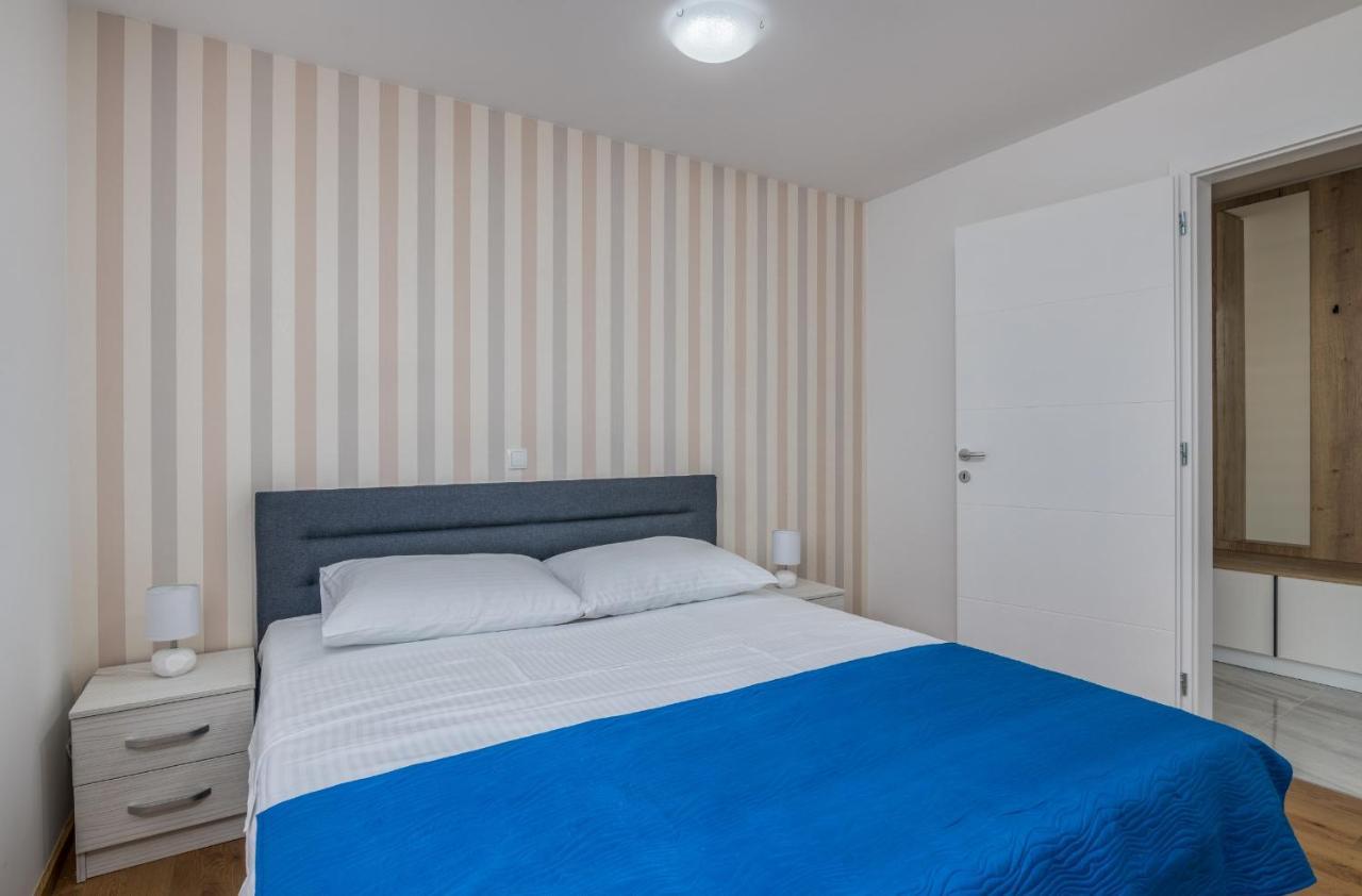 Elle Luxury Vantacici Apartment